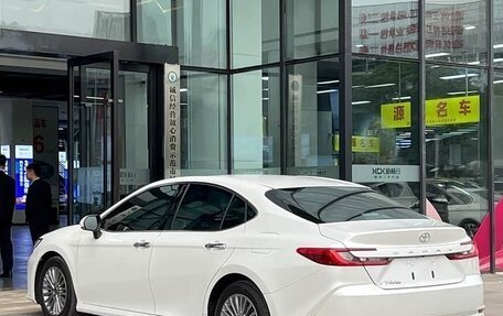 Toyota Camry, 2025 год, 3 765 000 рублей, 5 фотография