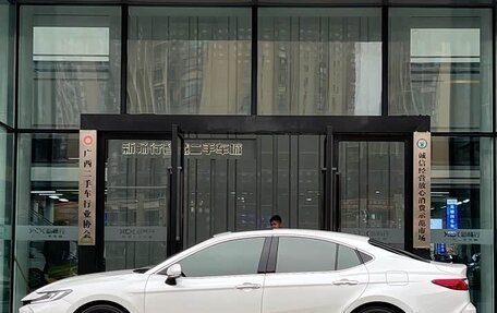 Toyota Camry, 2025 год, 3 765 000 рублей, 4 фотография