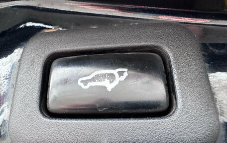 Toyota Land Cruiser 200, 2012 год, 3 250 000 рублей, 23 фотография