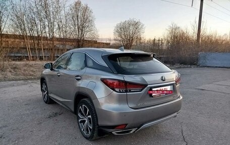 Lexus RX IV рестайлинг, 2021 год, 5 700 000 рублей, 4 фотография