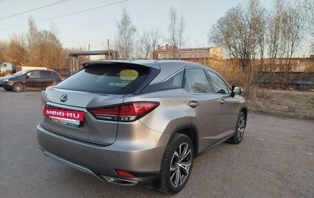 Lexus RX IV рестайлинг, 2021 год, 5 700 000 рублей, 3 фотография