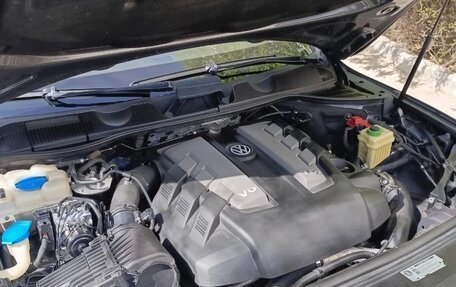 Volkswagen Touareg III, 2011 год, 1 790 000 рублей, 8 фотография