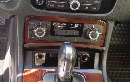 Volkswagen Touareg III, 2011 год, 1 790 000 рублей, 7 фотография