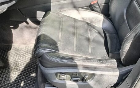 Volkswagen Touareg III, 2011 год, 1 790 000 рублей, 10 фотография