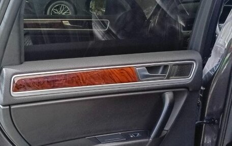 Volkswagen Touareg III, 2011 год, 1 790 000 рублей, 15 фотография