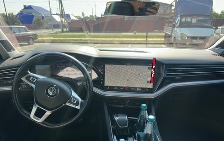 Volkswagen Touareg III, 2019 год, 5 330 000 рублей, 9 фотография