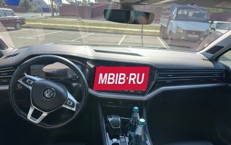 Volkswagen Touareg III, 2019 год, 5 330 000 рублей, 12 фотография