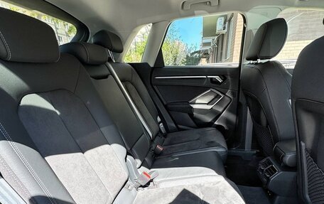 Audi Q3, 2022 год, 2 200 000 рублей, 6 фотография