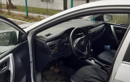 Toyota Corolla, 2013 год, 1 100 000 рублей, 5 фотография