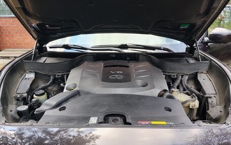 Infiniti QX70, 2015 год, 2 090 000 рублей, 25 фотография