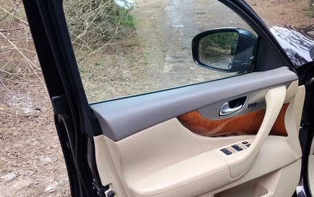 Infiniti QX70, 2015 год, 2 090 000 рублей, 23 фотография