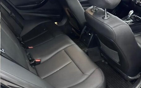 BMW 3 серия, 2016 год, 1 950 000 рублей, 10 фотография