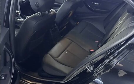 BMW 3 серия, 2016 год, 1 950 000 рублей, 15 фотография