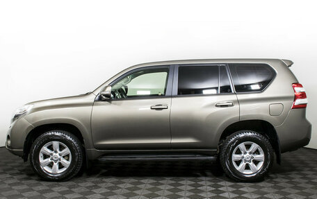 Toyota Land Cruiser Prado 150 рестайлинг 2, 2015 год, 3 297 000 рублей, 8 фотография