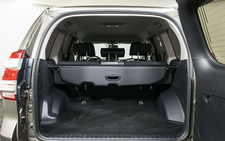 Toyota Land Cruiser Prado 150 рестайлинг 2, 2015 год, 3 297 000 рублей, 10 фотография