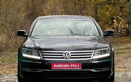 Volkswagen Phaeton I рестайлинг, 2012 год, 1 800 000 рублей, 1 фотография