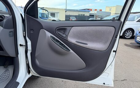 Toyota Platz, 1999 год, 447 000 рублей, 17 фотография