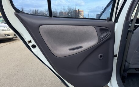 Toyota Platz, 1999 год, 447 000 рублей, 19 фотография