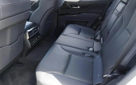 Lexus LX, 2022 год, 13 772 448 рублей, 19 фотография