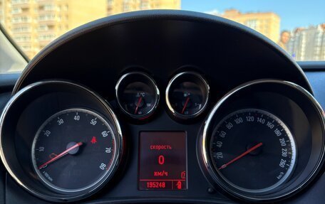 Opel Astra J, 2011 год, 600 000 рублей, 10 фотография