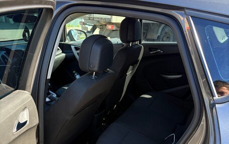 Opel Astra J, 2011 год, 600 000 рублей, 12 фотография