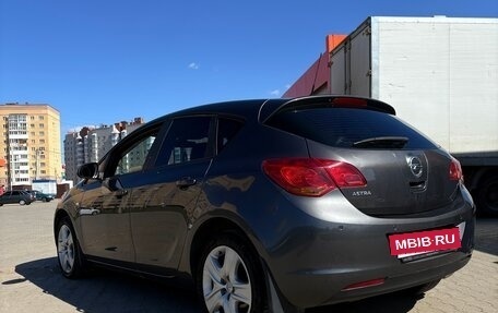 Opel Astra J, 2011 год, 600 000 рублей, 8 фотография