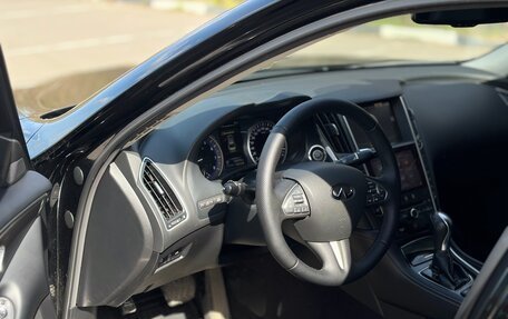 Infiniti Q50 I рестайлинг, 2017 год, 1 870 000 рублей, 14 фотография