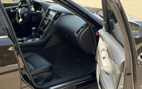 Infiniti Q50 I рестайлинг, 2017 год, 1 870 000 рублей, 16 фотография