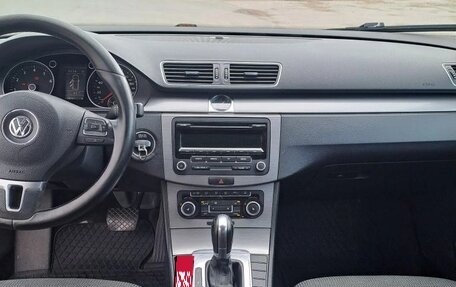 Volkswagen Passat B7, 2011 год, 750 000 рублей, 9 фотография