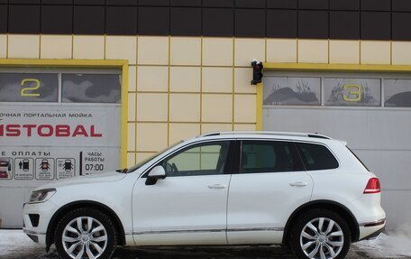 Volkswagen Touareg III, 2015 год, 3 395 000 рублей, 3 фотография