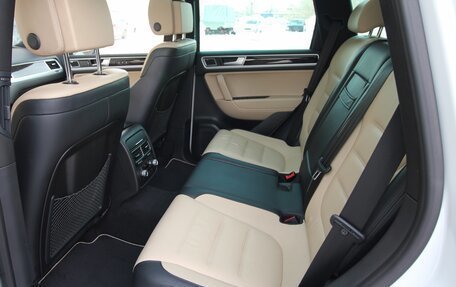 Volkswagen Touareg III, 2015 год, 3 395 000 рублей, 13 фотография