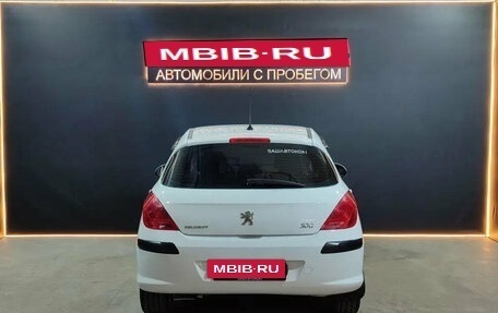 Peugeot 308 II, 2011 год, 749 000 рублей, 3 фотография