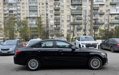 Mercedes-Benz C-Класс, 2018 год, 2 450 000 рублей, 4 фотография