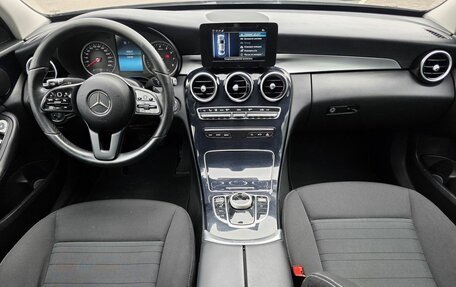 Mercedes-Benz C-Класс, 2018 год, 2 450 000 рублей, 11 фотография