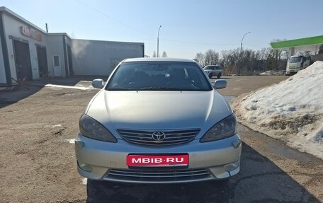 Toyota Camry V40, 2004 год, 950 000 рублей, 1 фотография