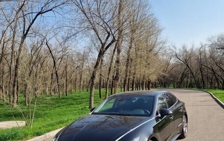 Hyundai Sonata VIII, 2022 год, 1 900 000 рублей, 1 фотография