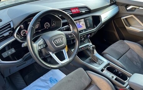 Audi Q3, 2022 год, 2 100 000 рублей, 1 фотография