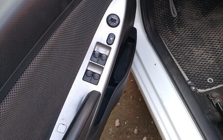 Hyundai Solaris II рестайлинг, 2012 год, 350 000 рублей, 9 фотография