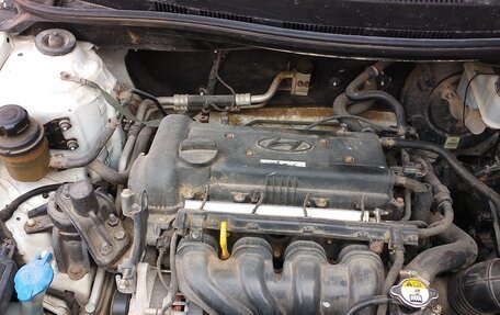 Hyundai Solaris II рестайлинг, 2012 год, 350 000 рублей, 10 фотография