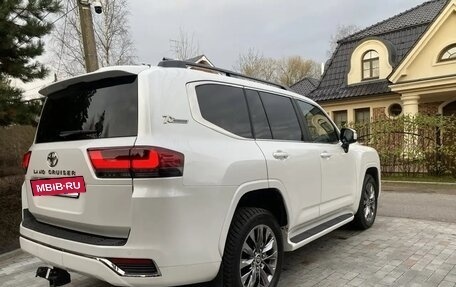 Toyota Land Cruiser, 2022 год, 11 500 000 рублей, 5 фотография