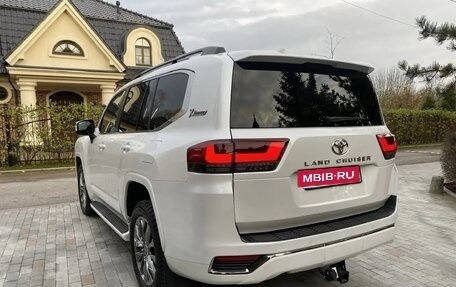 Toyota Land Cruiser, 2022 год, 11 500 000 рублей, 4 фотография