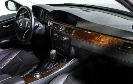 BMW 3 серия, 2011 год, 977 000 рублей, 10 фотография