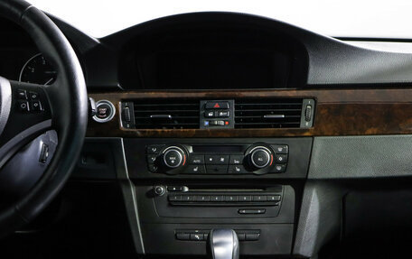 BMW 3 серия, 2011 год, 977 000 рублей, 13 фотография