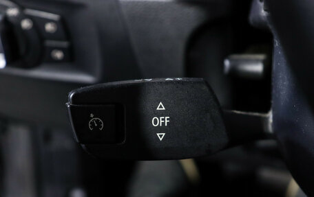 BMW 3 серия, 2011 год, 977 000 рублей, 18 фотография