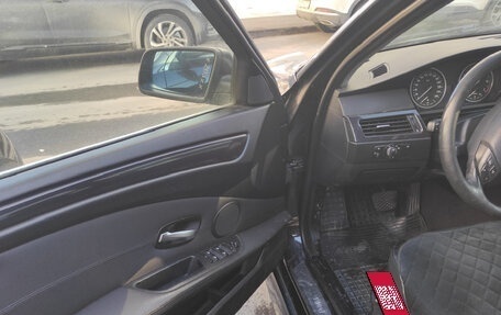 BMW 5 серия, 2008 год, 550 000 рублей, 10 фотография