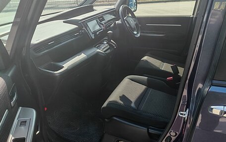 Honda Stepwgn IV, 2016 год, 1 750 000 рублей, 11 фотография