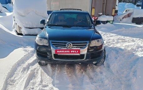 Volkswagen Touareg III, 2007 год, 980 000 рублей, 2 фотография