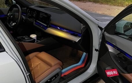 BMW 5 серия, 2024 год, 5 500 000 рублей, 6 фотография