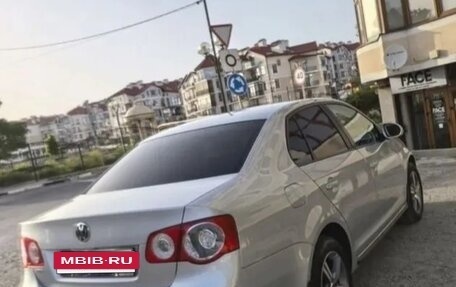 Volkswagen Jetta VI, 2009 год, 760 000 рублей, 3 фотография