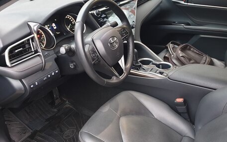 Toyota Camry, 2018 год, 2 480 000 рублей, 3 фотография